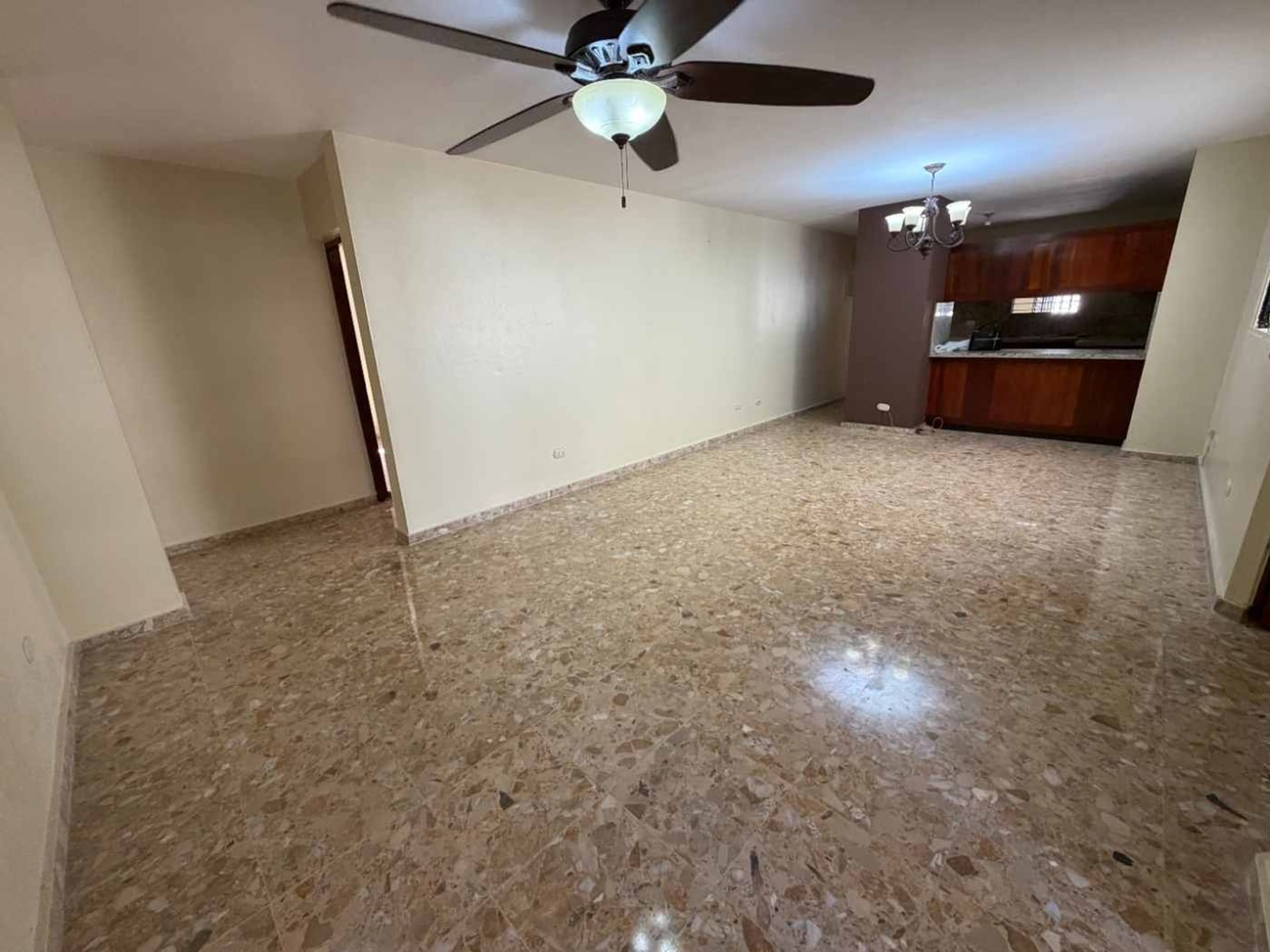 Apartamento de 3 dormitorios en venta en Bella Vista – foto 1