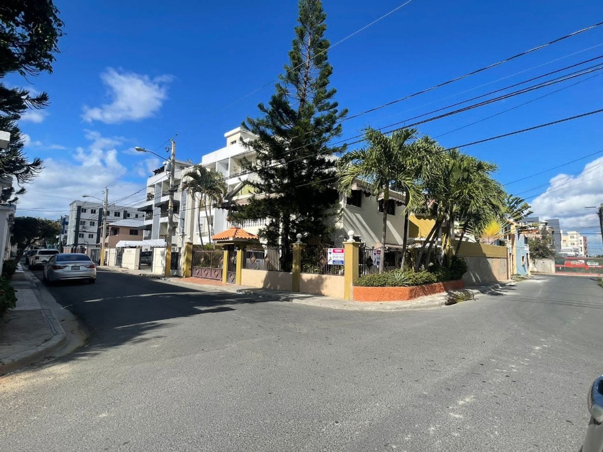 Casa en venta en San Pedro de Macorís, Urbanización Oriental – foto 1