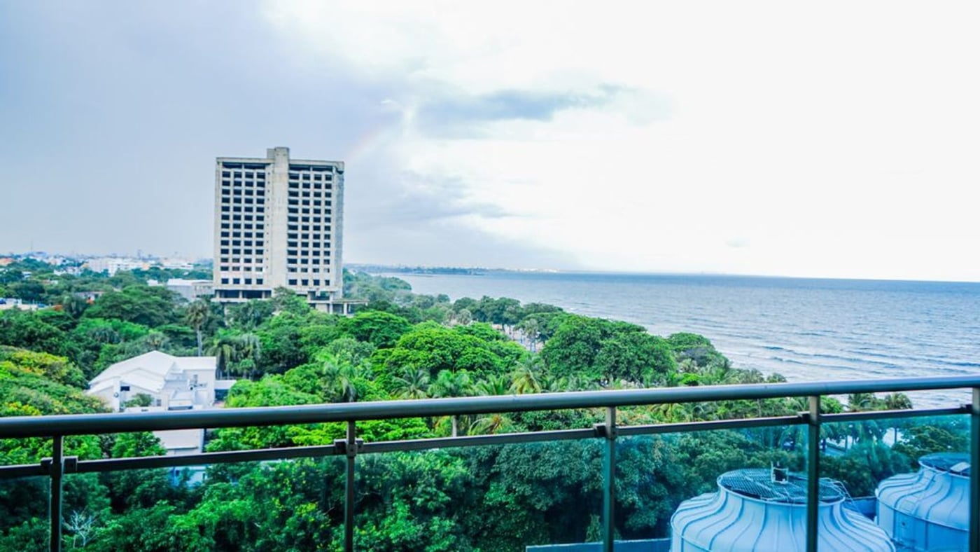 VENTA DE OPORTUNIDAD APTO CON VISTA AL MAR – foto 4