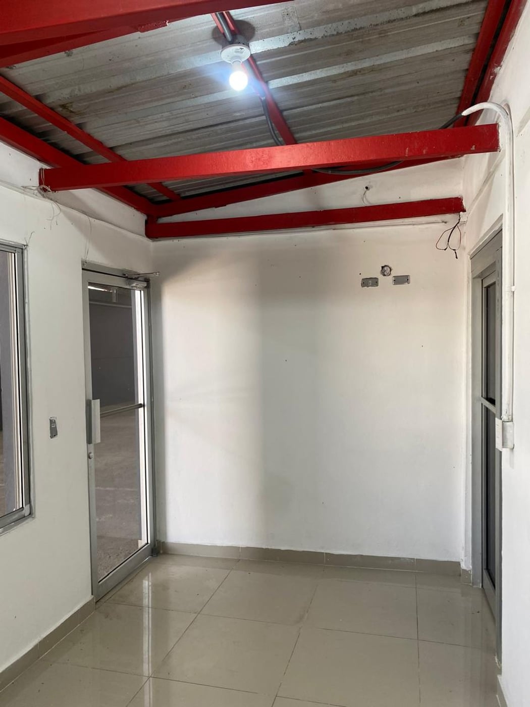 Ens. Paraíso: Nave de 490mts en alquiler – foto 9