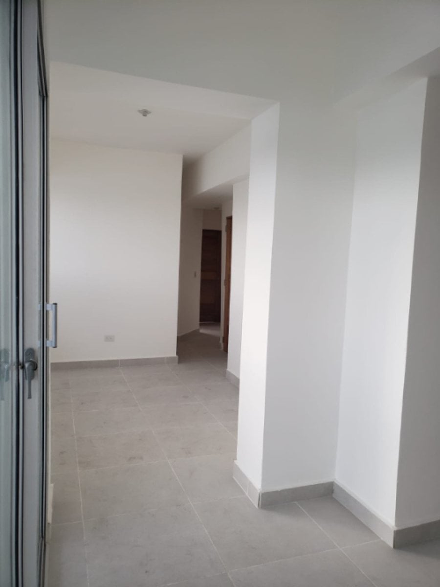 Local comercial en Evaristo Morales, Santo Domingo – foto 1