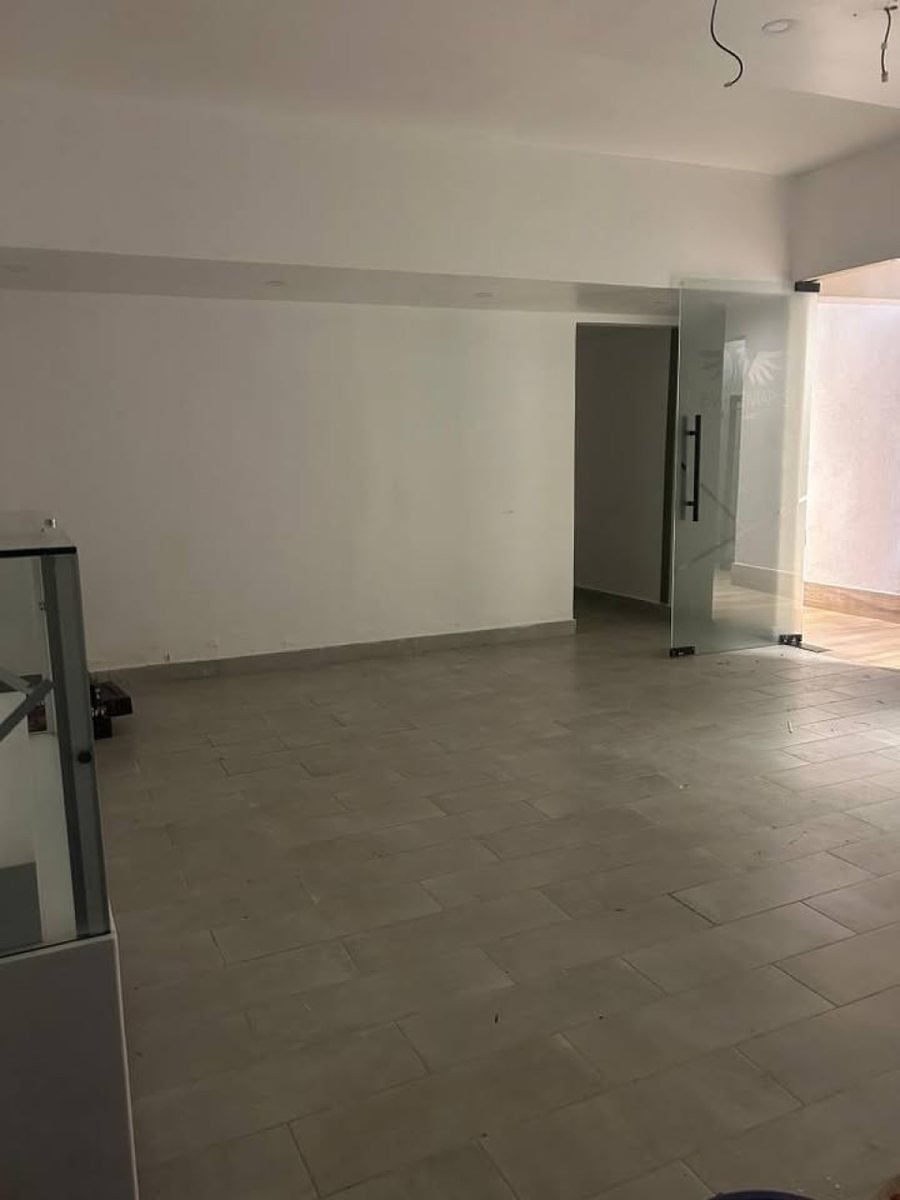 Local comercial en Bella Vista, Santo Domingo – foto 1