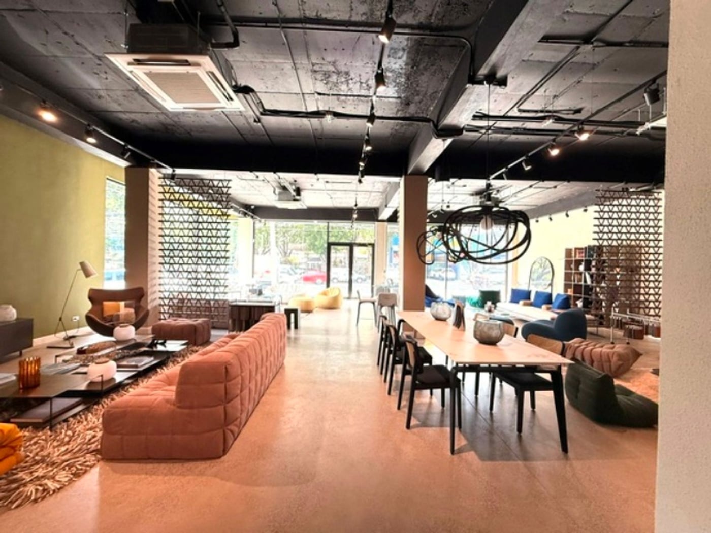 EDIFICIO COMERCIAL O CORPORATIVO – foto 1