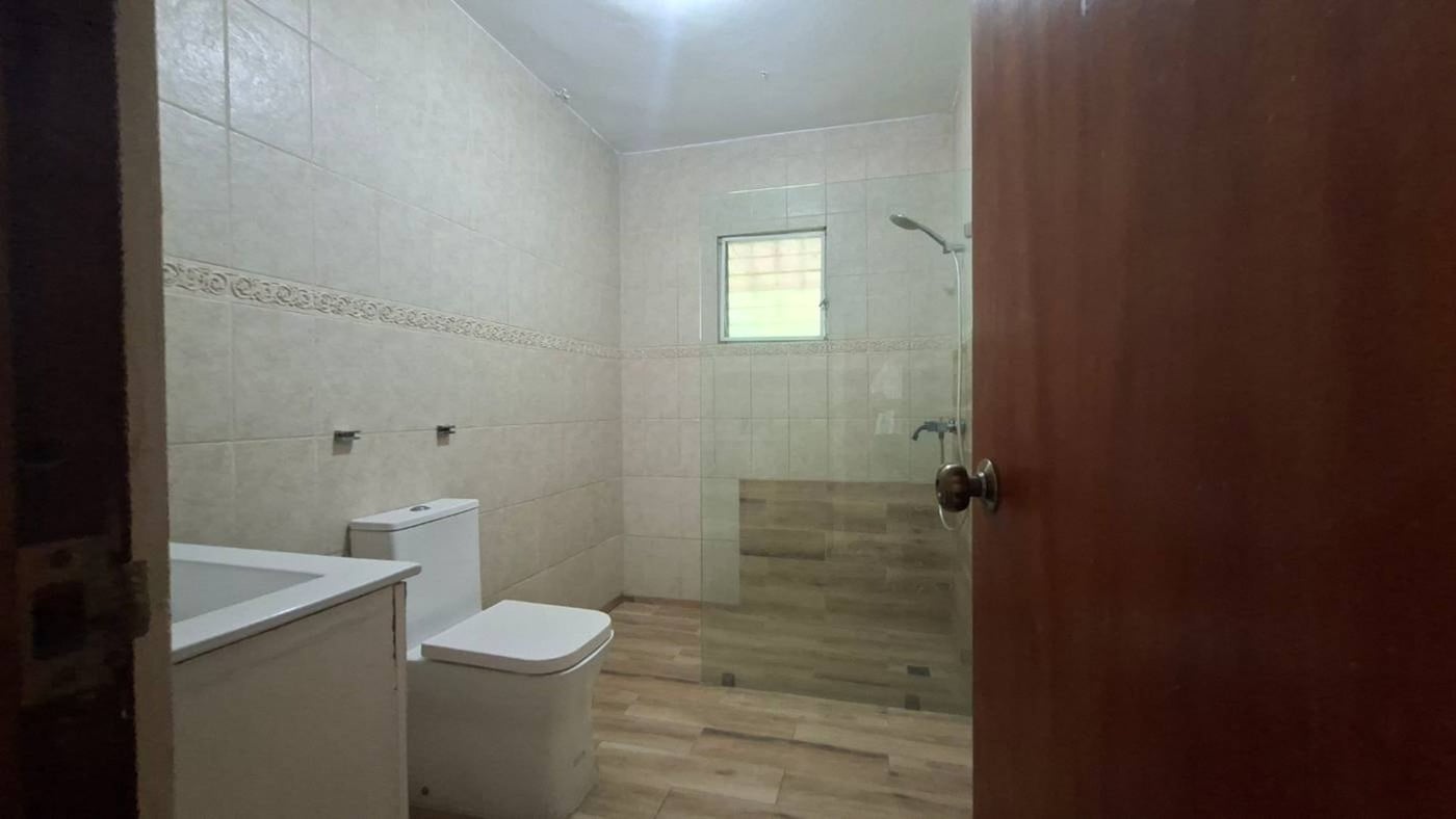 Amplia casa tres niveles Alameda, Santo Domingo Oeste – foto 3