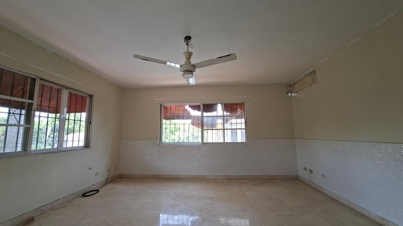 Amplia casa tres niveles Alameda, Santo Domingo Oeste – foto 2