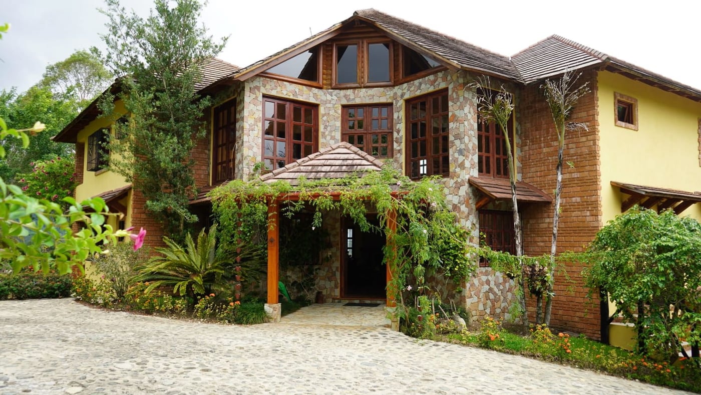 Villa en venta en Jarabacoa, 5 habitaciones, 4,085 m² – foto 1