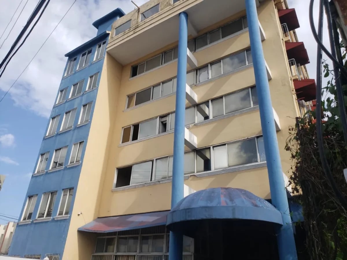 Edificio en venta en 27 de Febrero – foto 1