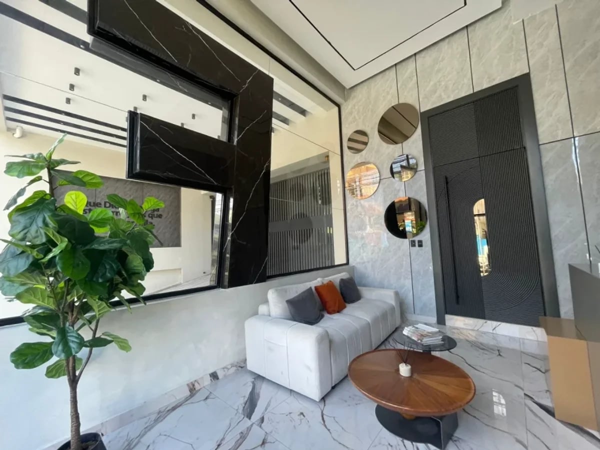 Hermoso y lujoso Apartamento en Corales del Sur – foto 5