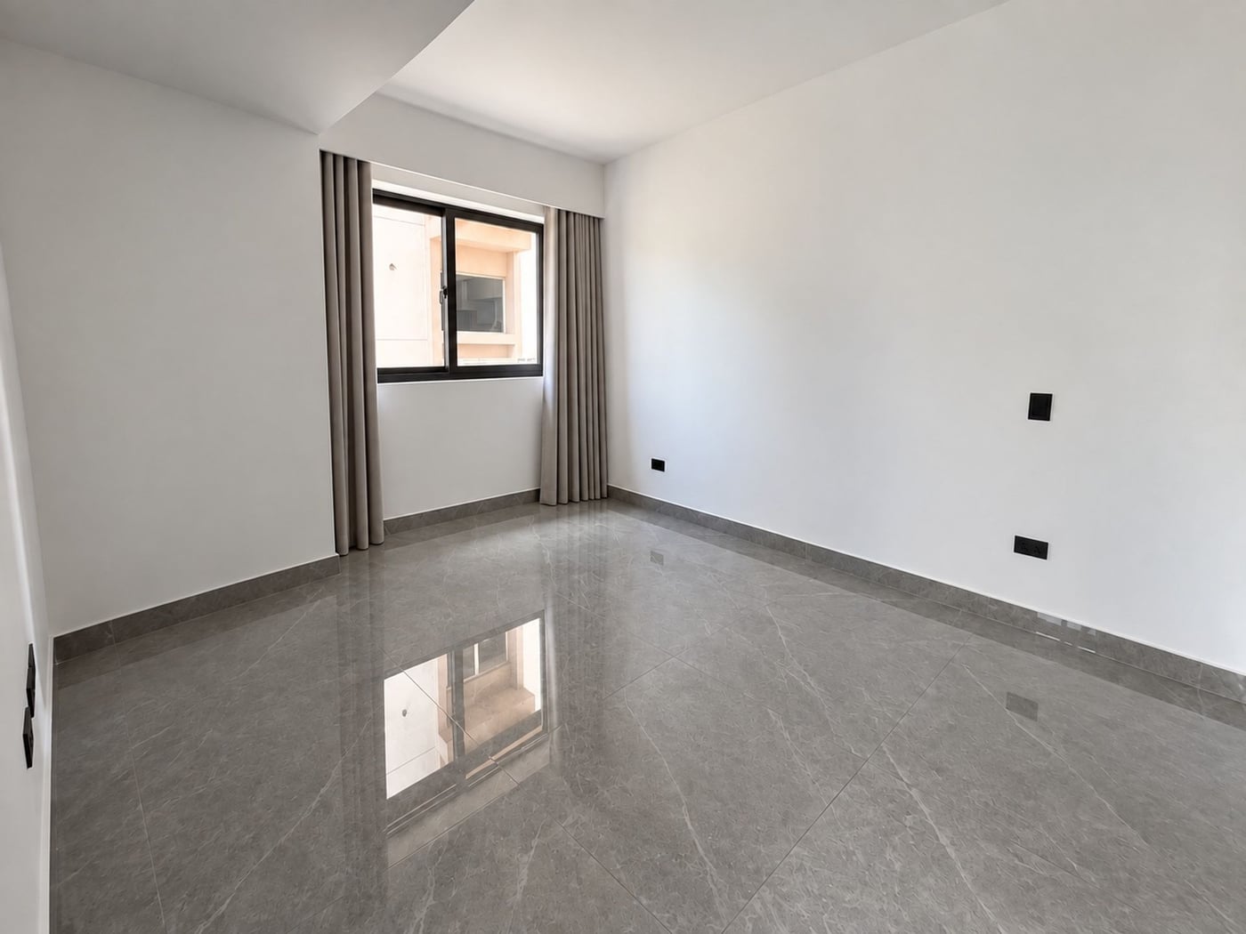 Apto para estrenar en Piantini, 1 hab con LB – foto 3